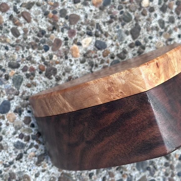 Gorgeous wooden Trinket , Jewelry, Treasure Box in Excellent condition! … - Picture 13 of 14